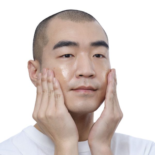 rdn-100pct-organic-cold-pressed-rose-hip-seed-oil-model-application